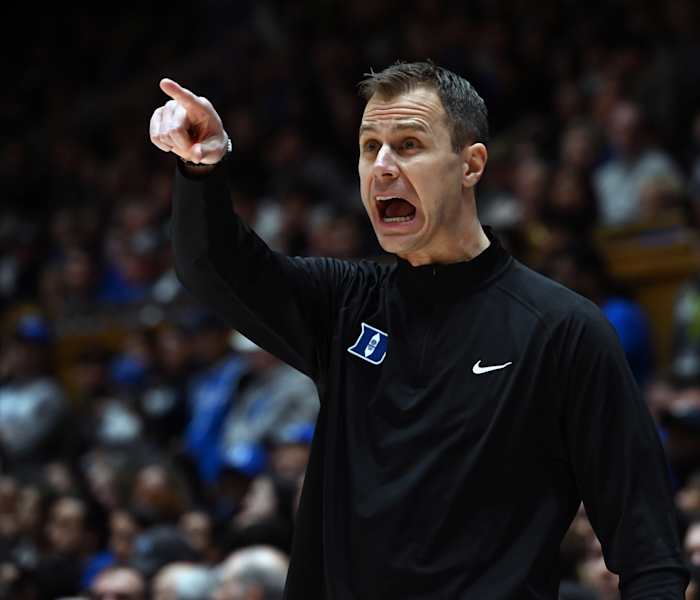 Duke basketball head coach Jon Scheyer